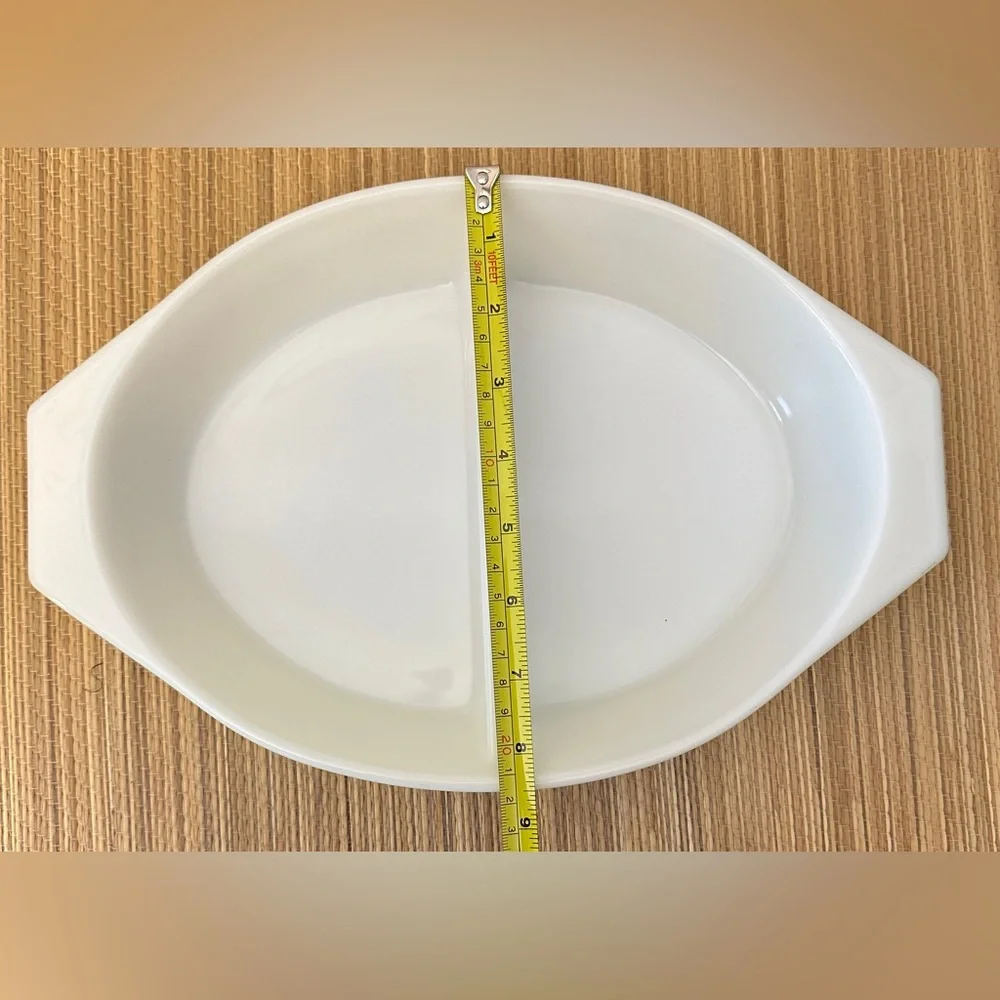 Pyrex Yellow 1 Quart Oval Divided Casserole Split Dish Vintage